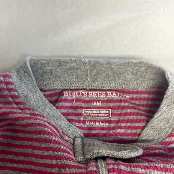 Burt's Bees Baby - Pink and Gray Footies Organic Cotton One Piece - Picture 2 of 5